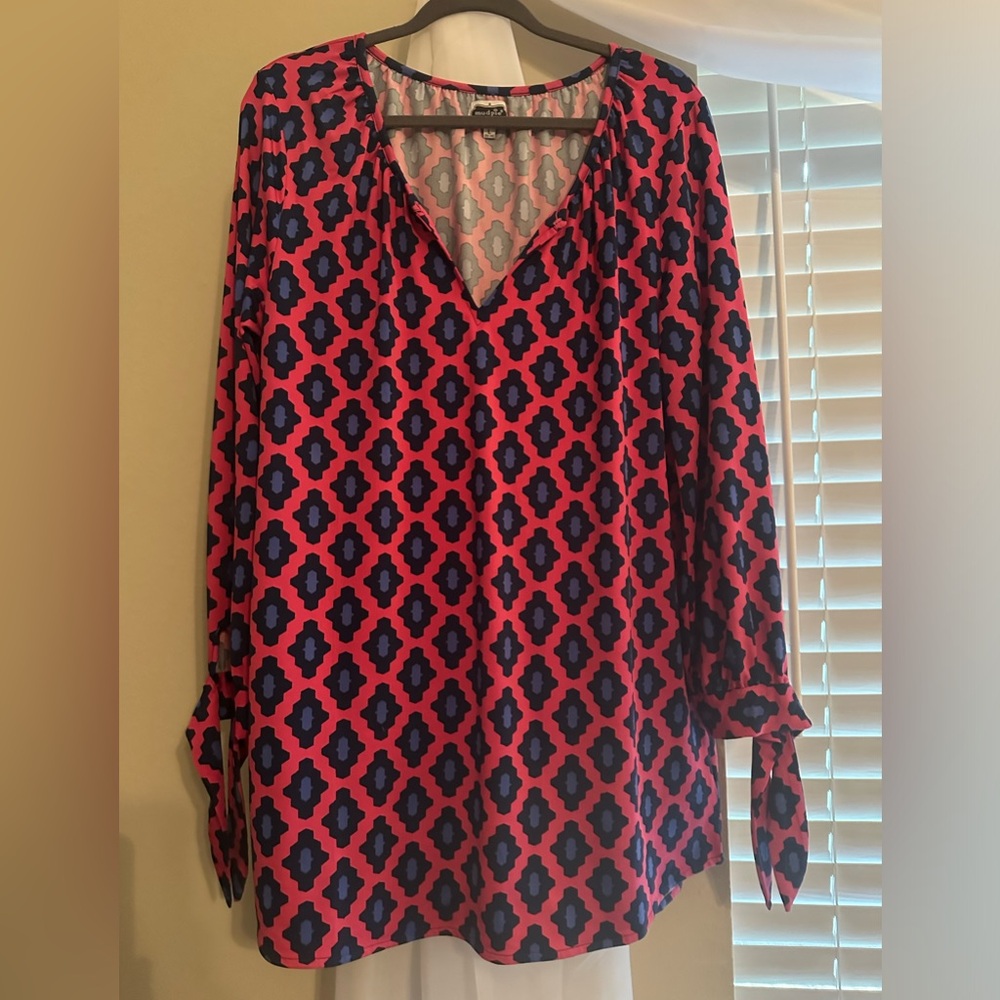 BEAUTIFUL and comfortable tunic
